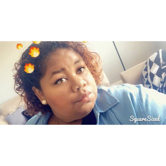 Meet your Posher, Darnisha - Picture 1 of 1